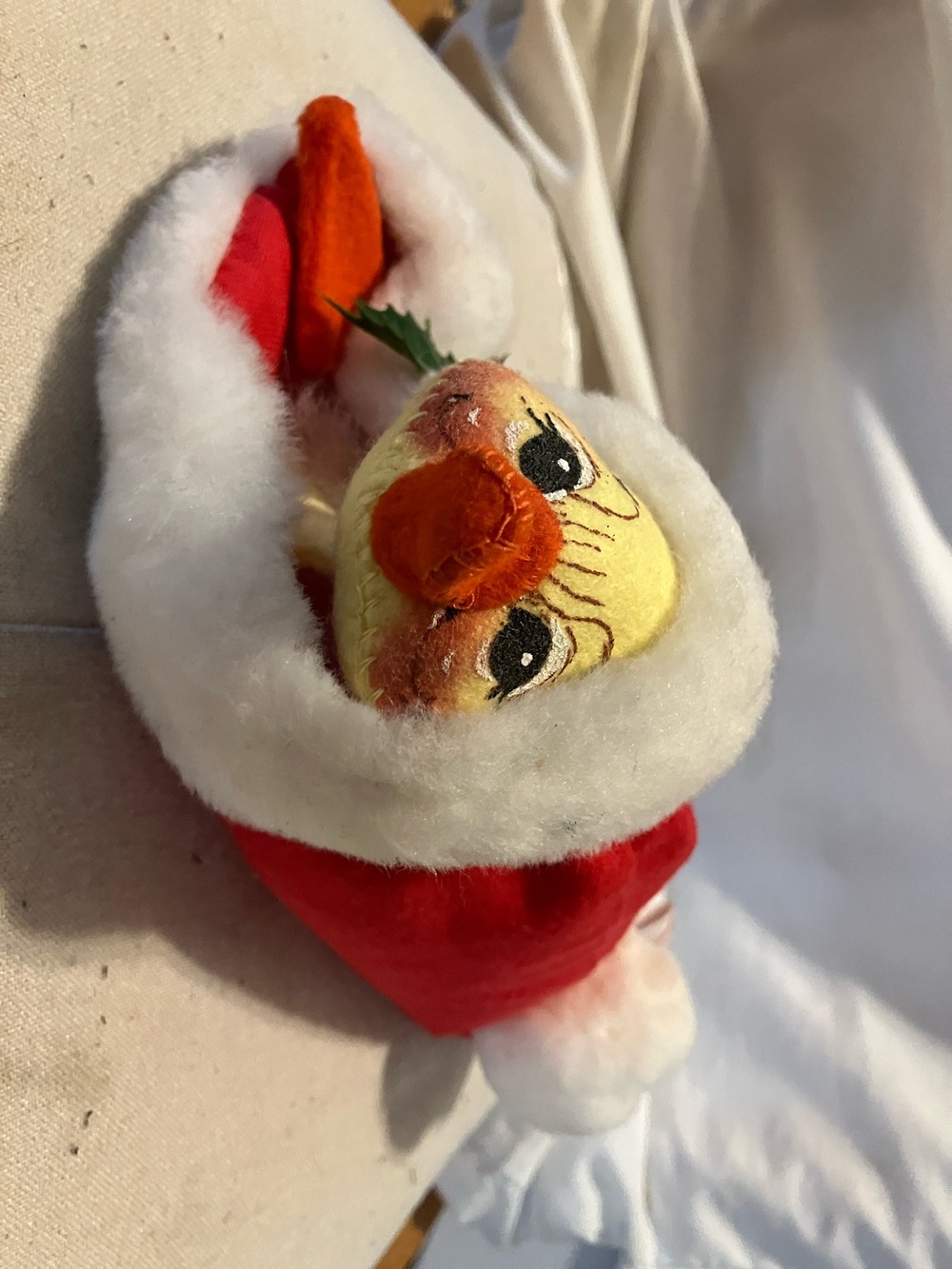 Like new. Vintage 1970s- 80 s Annalee. Darling duck in a Santa Claus hat. Hand.